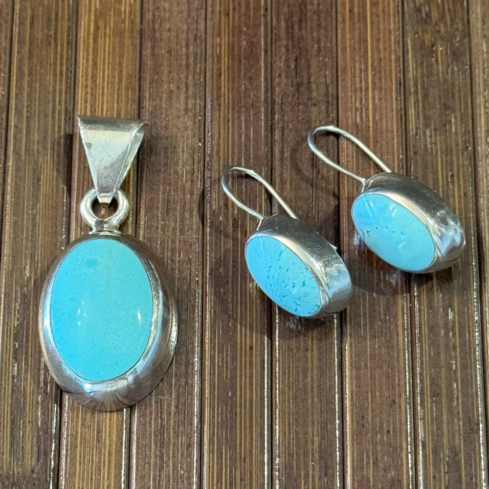 Pendant & Earring Set